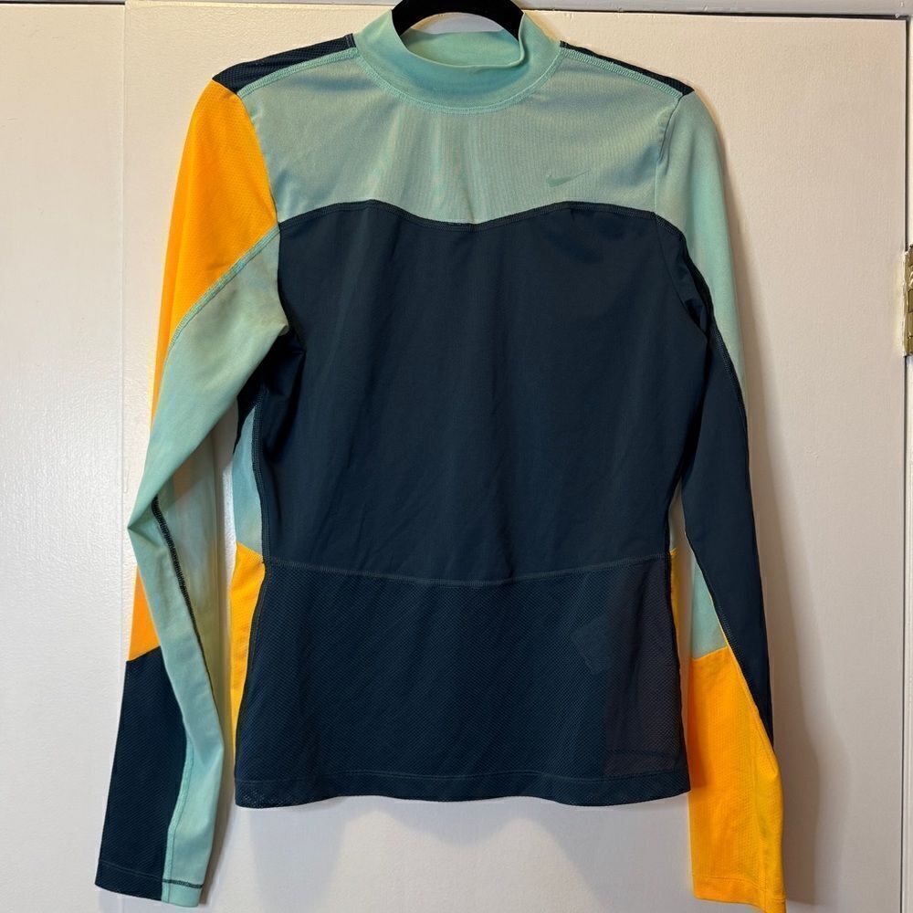 NIKE Pro Hypercool Training Mesh Slim Fit Long Sleeve Top AR6699-304 Women’s Med - Picture 3 of 7
